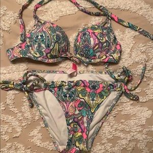 Victoria’s Secret push-up bikini